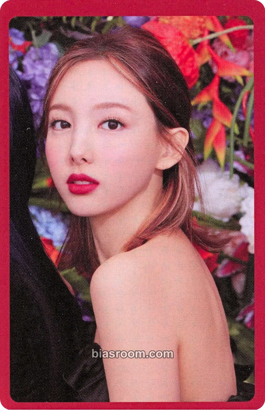 Nayeon Eyes Wide Open Photocard - TWICE - TWICE K-pop photocard