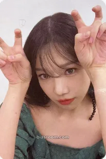 Jo Yuri Op.22 Y-Waltz : in Major Photocard - Jo Yuri K-pop photocard