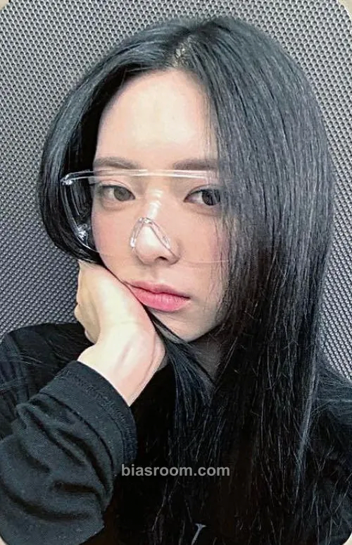 Yuna KILL MY DOUBT Photocard - ITZY - ITZY K-pop photocard