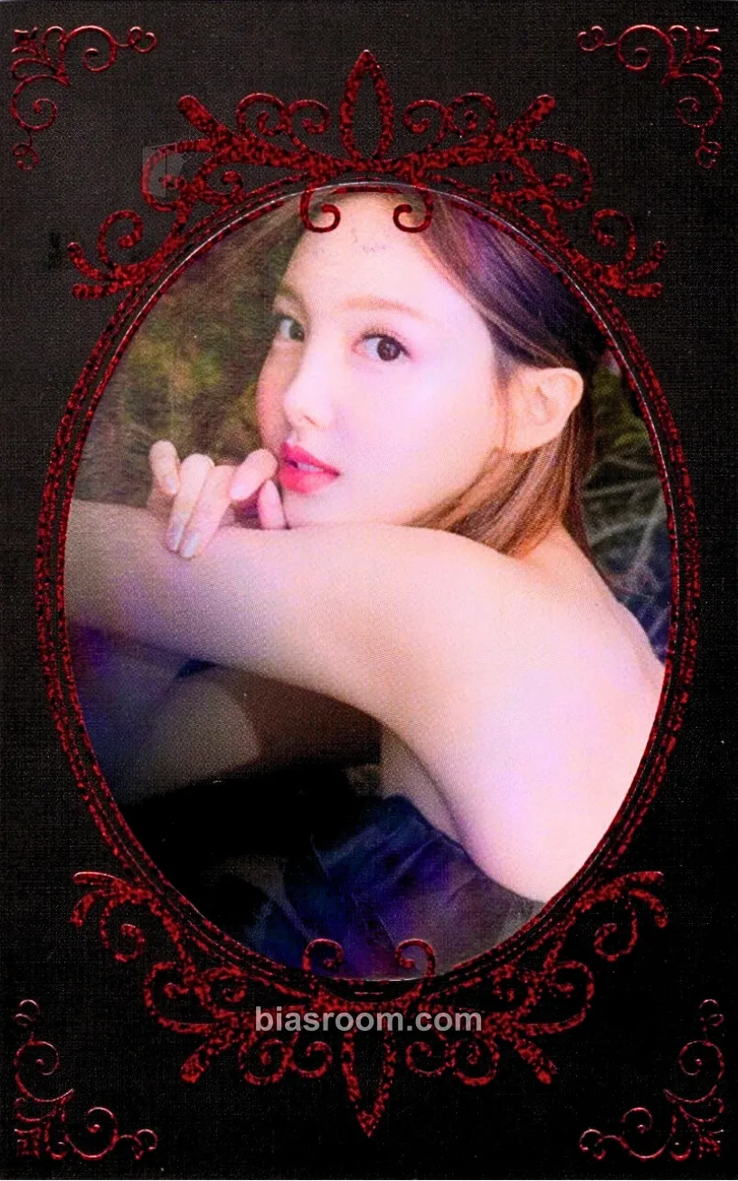 Nayeon Eyes Wide Open Photocard - TWICE - TWICE K-pop photocard
