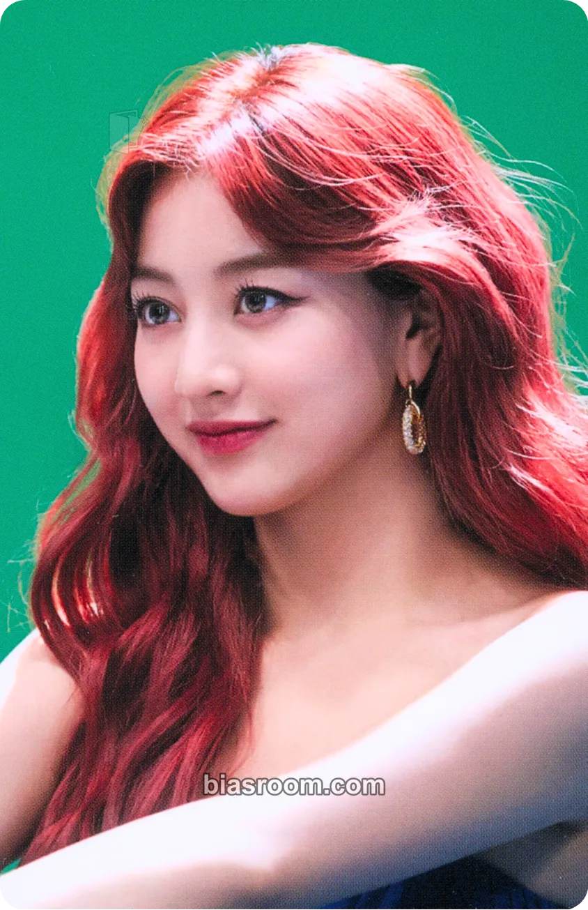 Jihyo Eyes Wide Open Photocard - TWICE - TWICE K-pop photocard