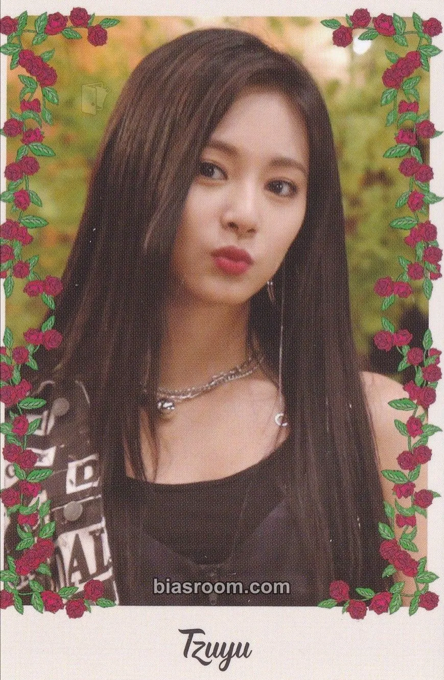 Tzuyu YES or YES Photocard - TWICE - TWICE K-pop photocard