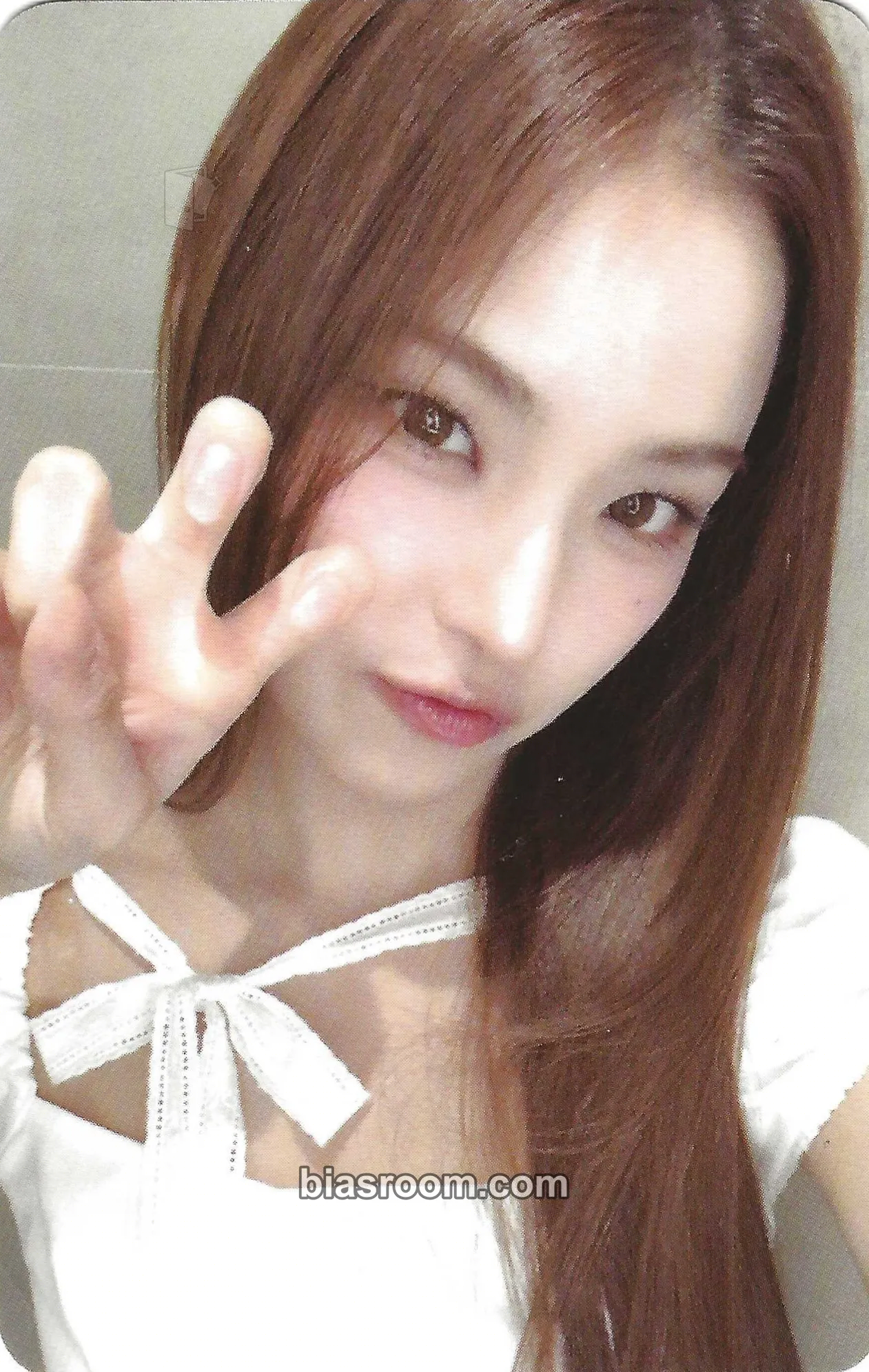 Mai Not Just Pretty Photocard - izna - izna K-pop photocard