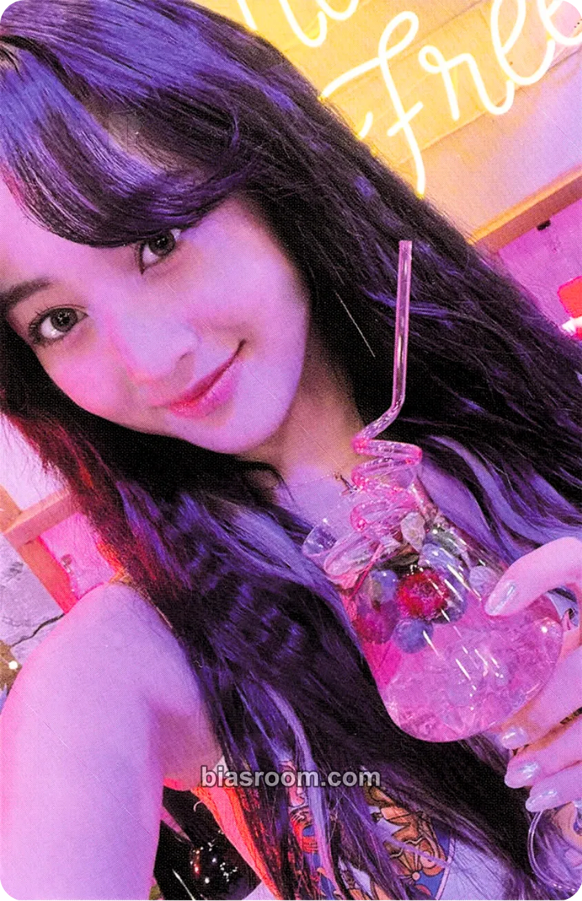 Jihyo Taste of Love Photocard - TWICE - TWICE K-pop photocard