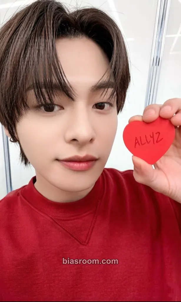 Leo EUPHORIA Photocard - ALPHA DRIVE ONE - ALPHA DRIVE ONE K-pop photocard