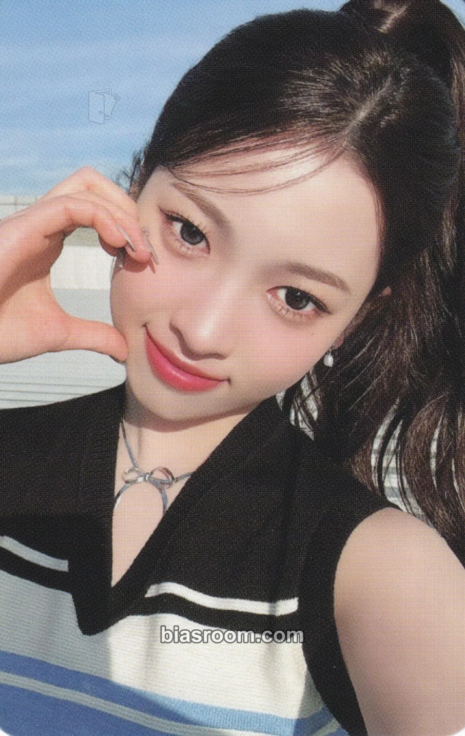 May Re:Scene Photocard - RESCENE - RESCENE K-pop photocard