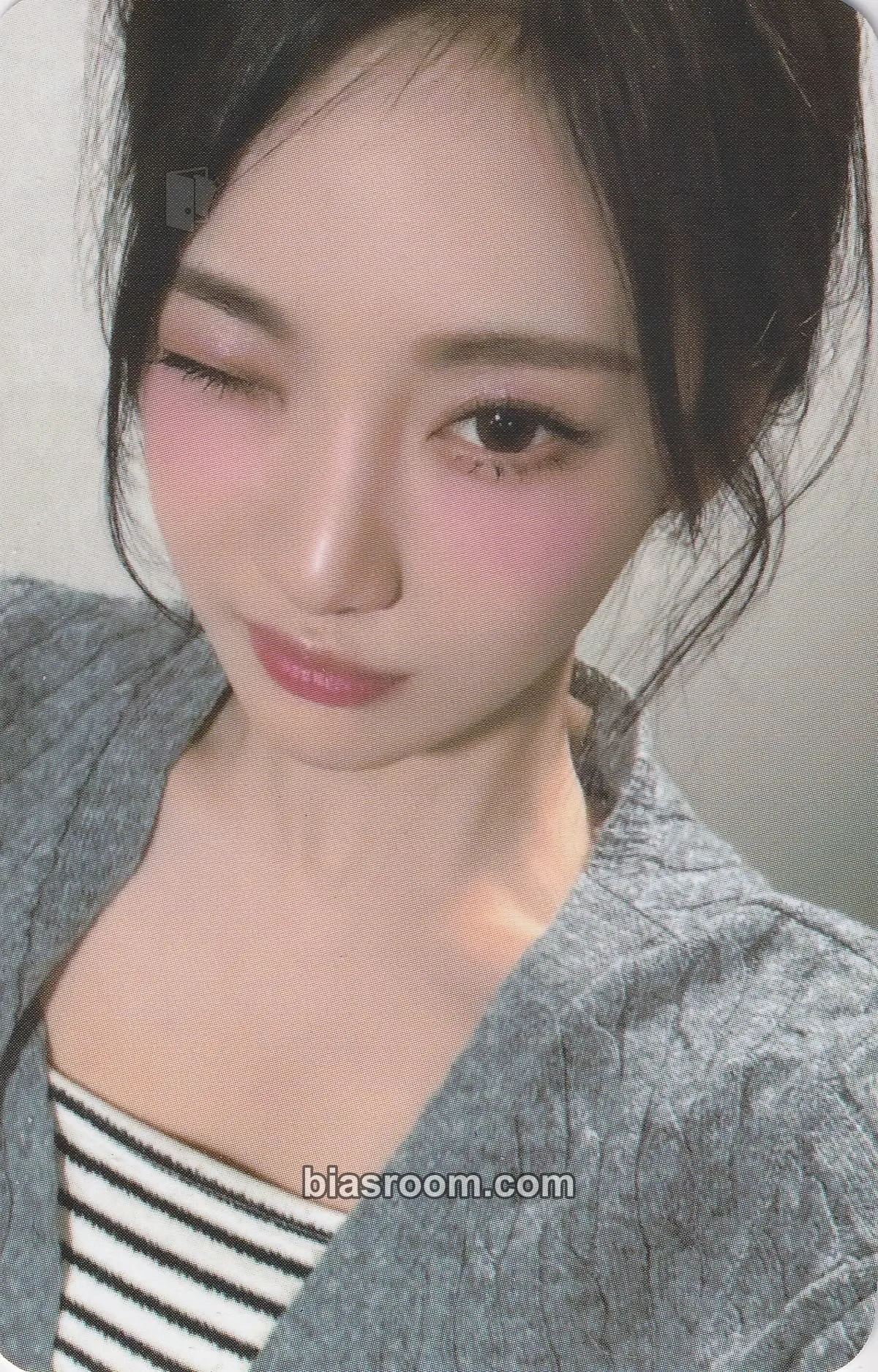 Ningning Whiplash Photocard - aespa - aespa K-pop photocard