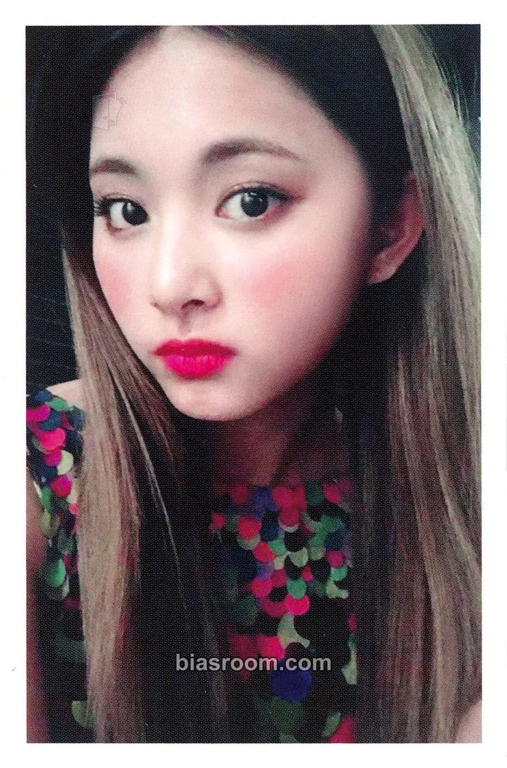 Tzuyu SIGNAL Photocard - TWICE - TWICE K-pop photocard