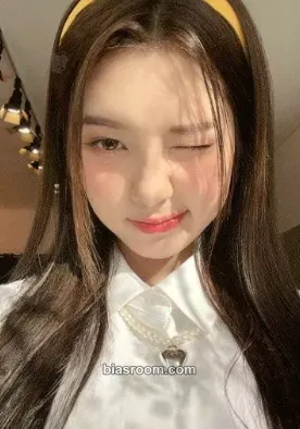 Dayeon FLY-BY Japan Concert Tour Photocard - Kep1er - Kep1er K-pop photocard