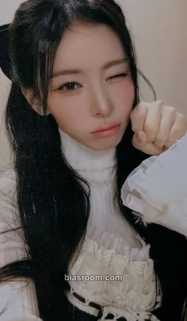 Shuie &our vibe Photocard - SAY MY NAME - SAY MY NAME K-pop photocard