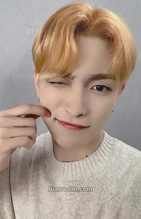 Hongjoong THE WORLD EP.FIN : WILL Photocard - ATEEZ - ATEEZ K-pop photocard