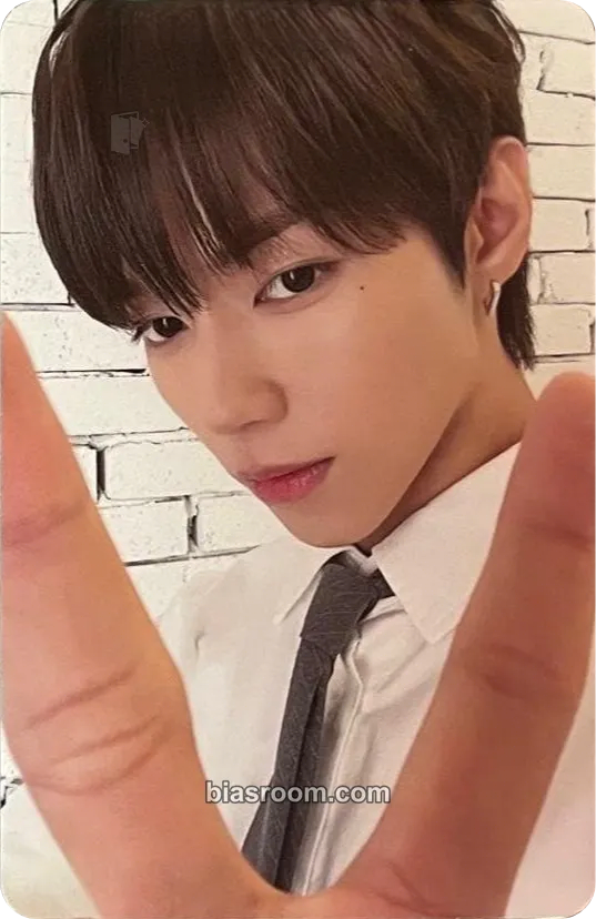 JL 2026 Season’s Greetings - Hello Classmate Photocard - AHOF - AHOF K-pop photocard