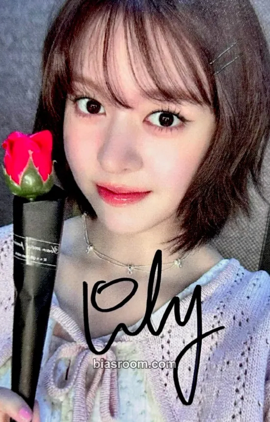 Lily Fe3O4: FORWARD Photocard - NMIXX - NMIXX K-pop photocard