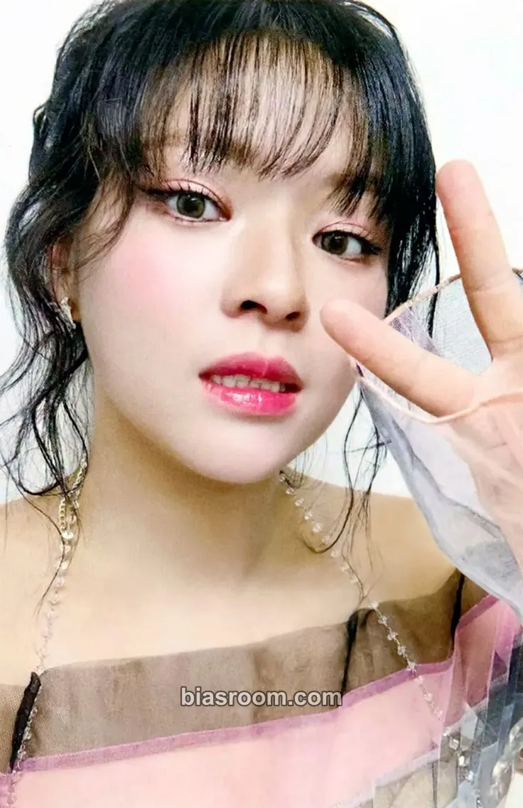 Jeongyeon DIVE Photocard - TWICE - TWICE K-pop photocard