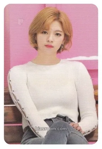 Jeongyeon Merry & Happy Photocard - TWICE - TWICE K-pop photocard