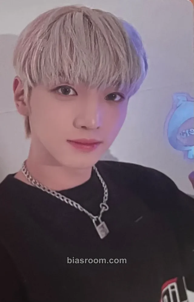 Xikers - Hunter - 2024 xikers WORLD TOUR TRICKY HOUSE : FIRST ENCOUNTER IN EUROPE Event merch photocard photocard holder photocard set black version