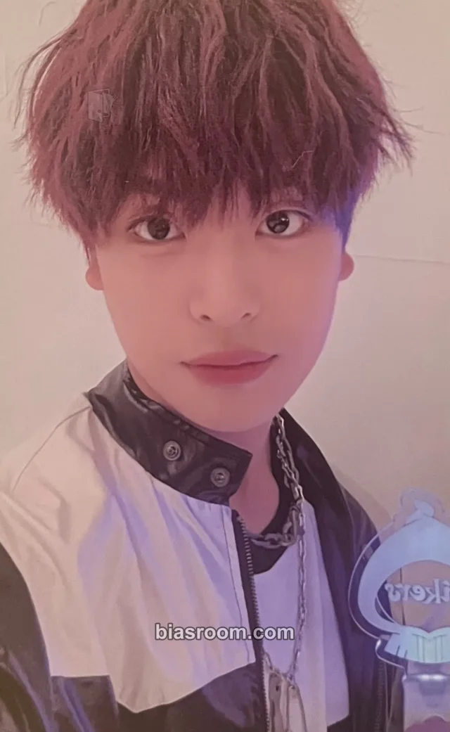 Xikers - Hunter - 2024 xikers WORLD TOUR TRICKY HOUSE : FIRST ENCOUNTER IN EUROPE Event merch photocard photocard holder photocard set black version