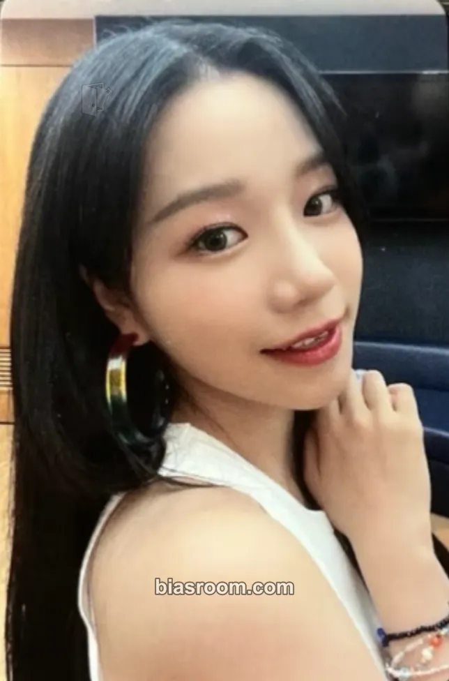 Jo Yuri Op.22 Y-Waltz : in Major Photocard - Jo Yuri K-pop photocard