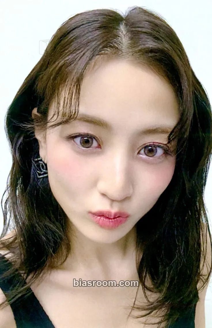 Jihyo DIVE Photocard - TWICE - TWICE K-pop photocard