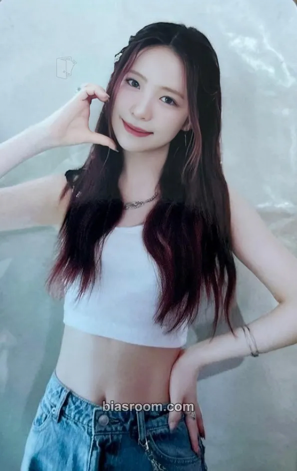 Maya AWAKE Photocard - NiziU - NiziU K-pop photocard