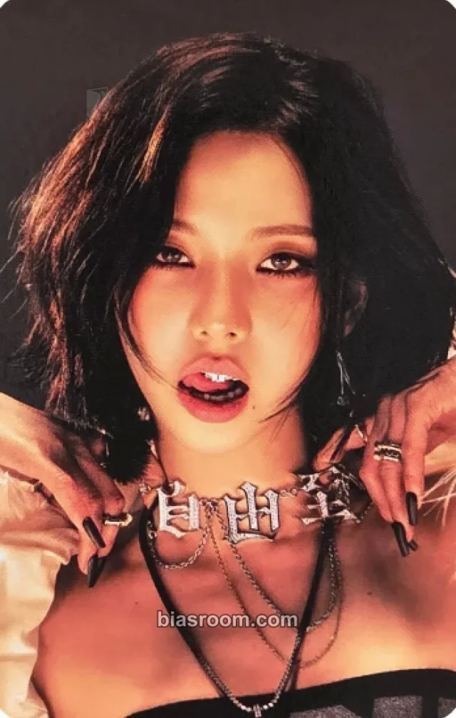 aespa - Karina - Dirty Work MD Events (All) Event merch photocard bandana concept version