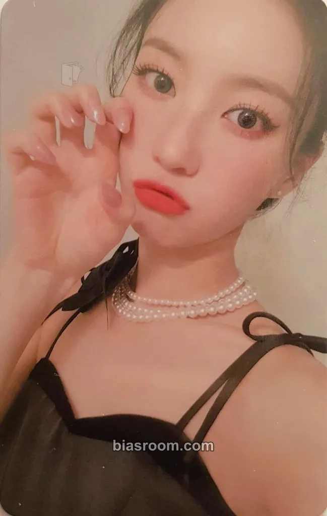 Yubin Real Love Photocard - OH MY GIRL - OH MY GIRL K-pop photocard