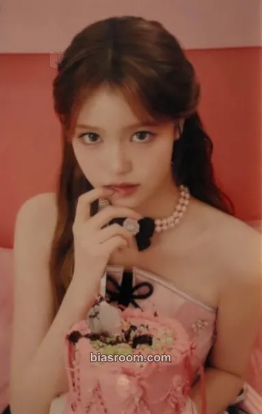 Jeong Saebi 1st Fan Con <Not Just Pretty> Photocard - izna - izna K-pop photocard