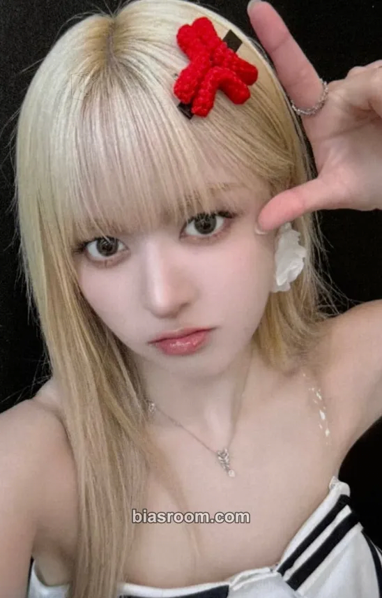 Lily Fe3O4: FORWARD Photocard - NMIXX - NMIXX K-pop photocard