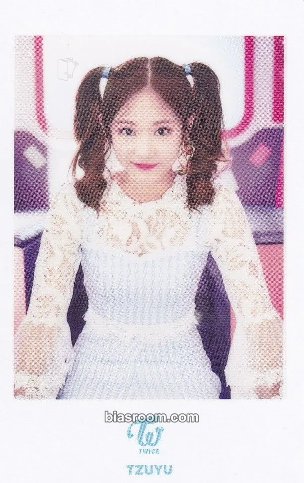 Tzuyu TWICE Showcase Live Tour 2018 ‘Candy Pop’ Photocard - TWICE - TWICE K-pop photocard