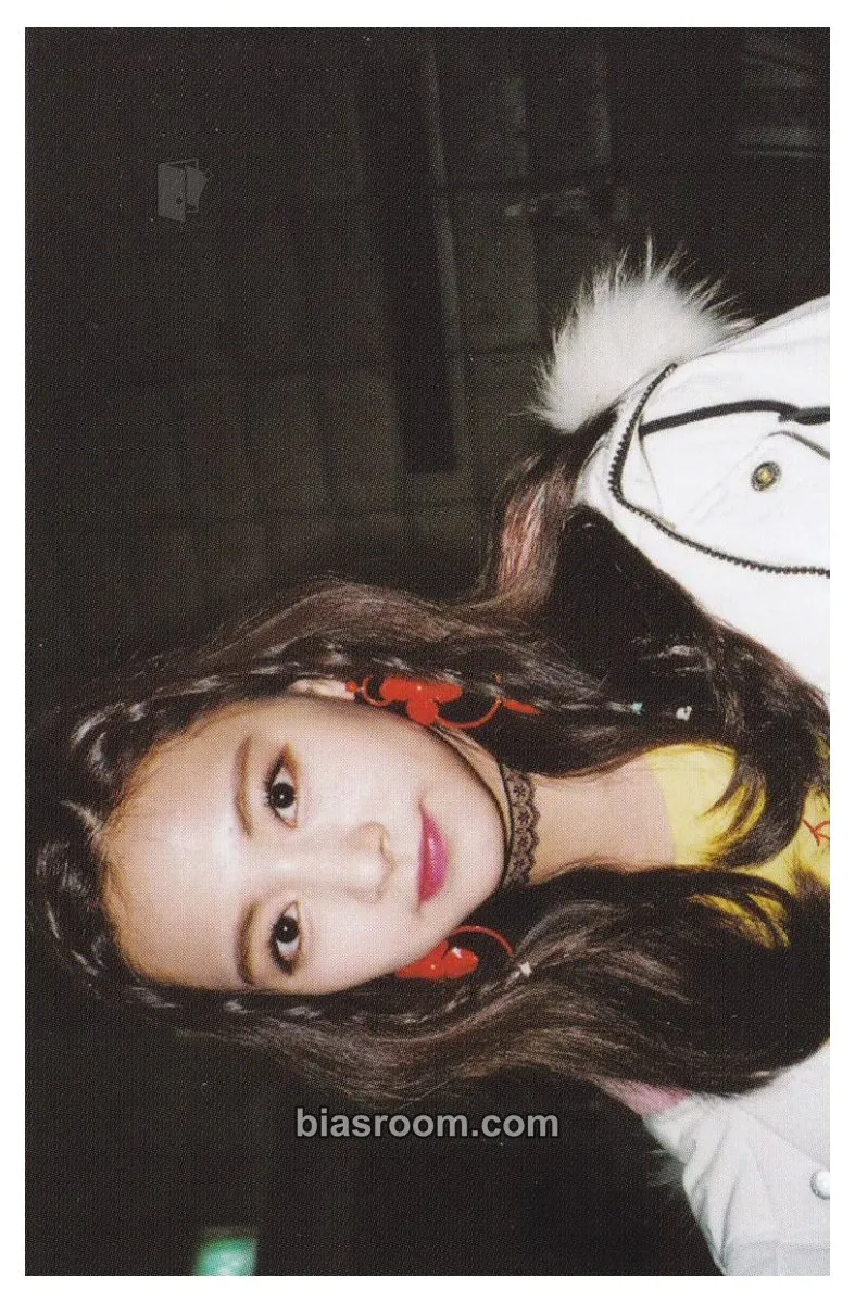 Tzuyu What is Love? Photocard - TWICE - TWICE K-pop photocard