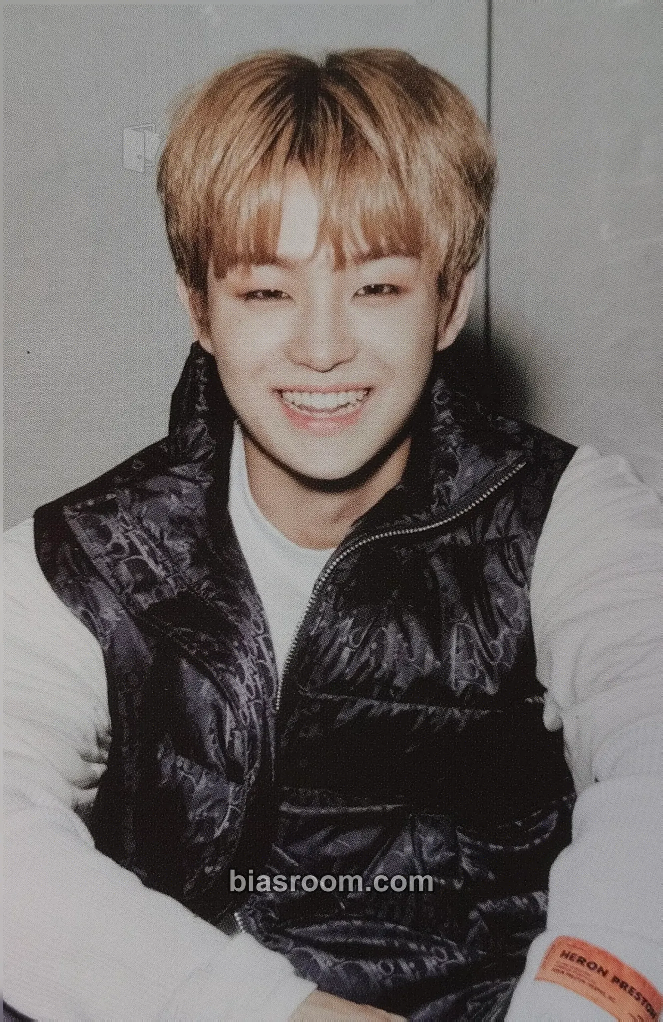 Jihoon THE FIRST STEP: CHAPTER THREE Photocard - TREASURE - TREASURE K-pop photocard