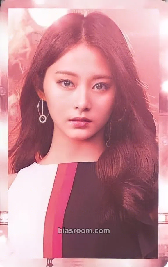 Tzuyu Wake Me Up Photocard - TWICE - TWICE K-pop photocard