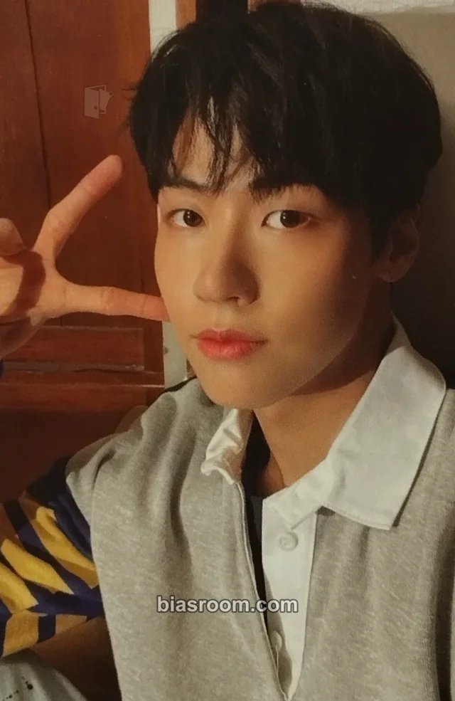N.Flying - Seunghyub - Man on the Moon Album album photocard