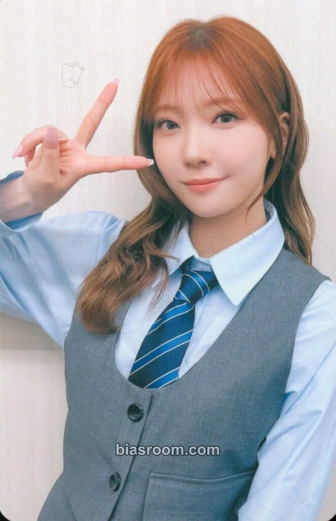 Mayuka AWAKE Photocard - NiziU - NiziU K-pop photocard