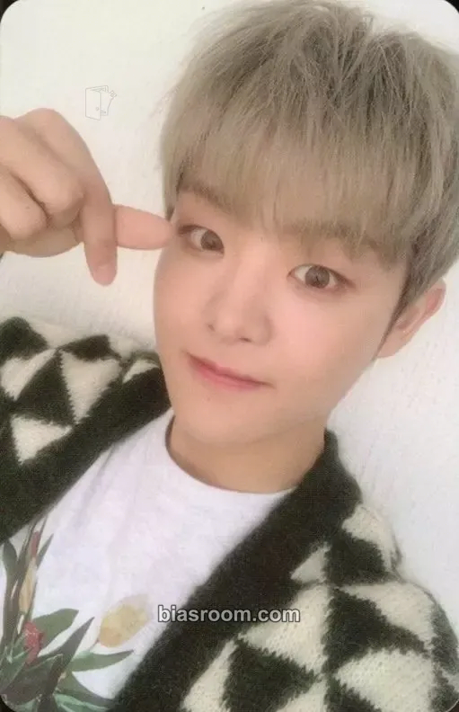 Jihoon THE FIRST STEP : TREASURE EFFECT Photocard - TREASURE - TREASURE K-pop photocard