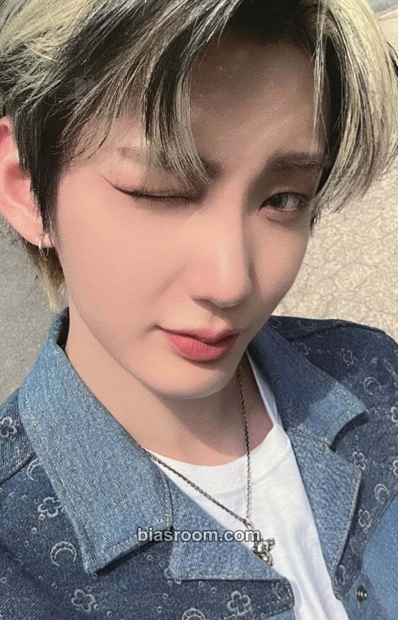 Hwon Realize Photocard - The KingDom - The KingDom K-pop photocard