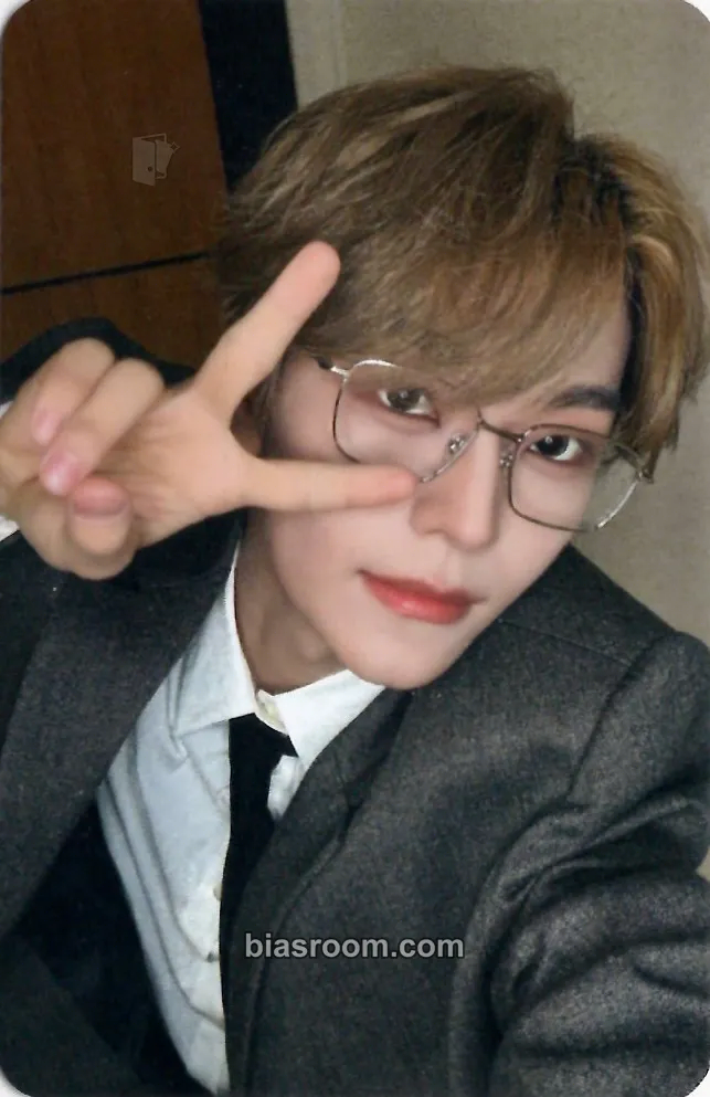 Xinlong EUPHORIA Photocard - ALPHA DRIVE ONE - ALPHA DRIVE ONE K-pop photocard