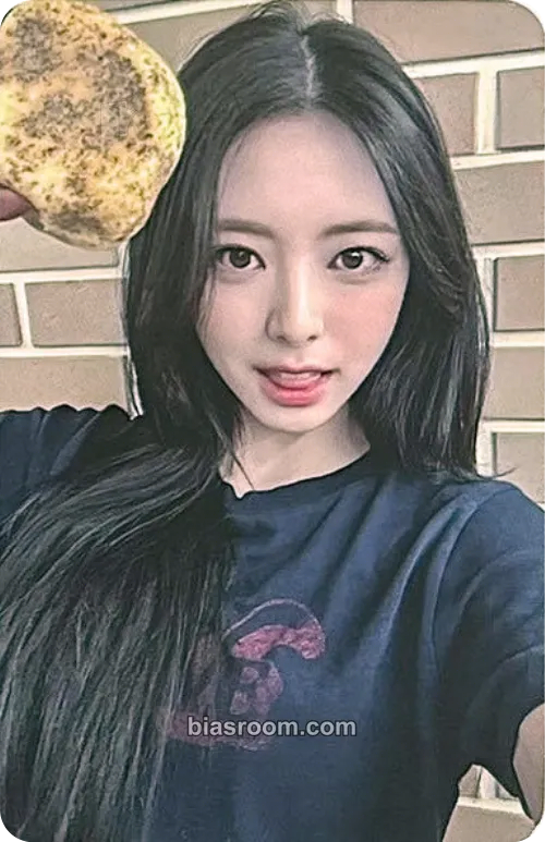 Yuna KILL MY DOUBT Photocard - ITZY - ITZY K-pop photocard