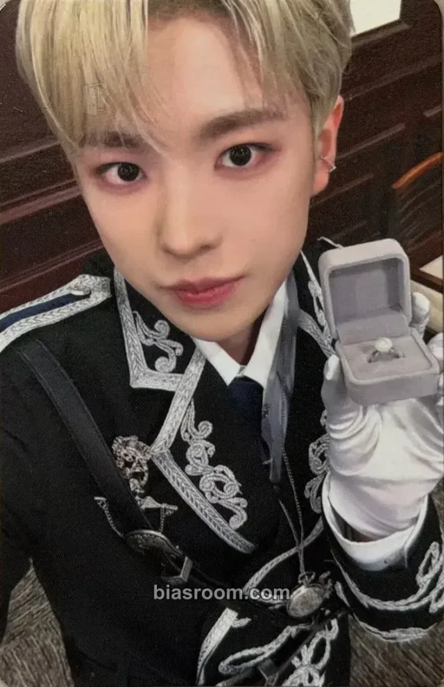 NCT Wish - Riku - 2ND ANNIVERSARY FANMEETING <6명의 왕자가 나에게 청혼을 하면 곤란한데요> Event entrance benefit