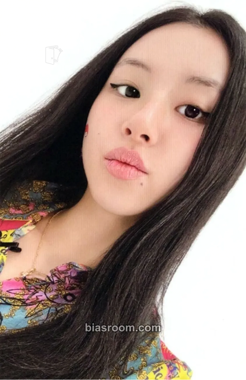 Chaeyoung THIS IS FOR Photocard - TWICE - TWICE K-pop photocard