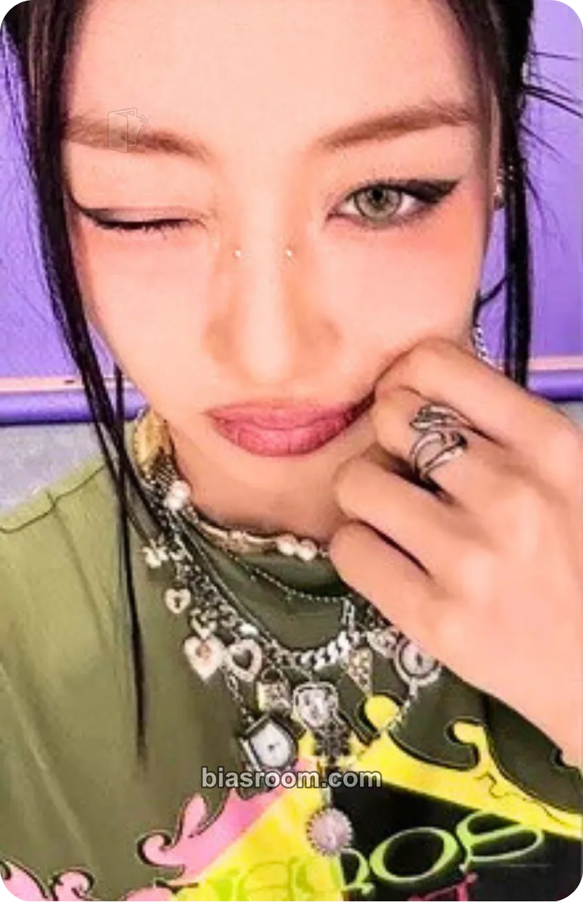 Jihyo THIS IS FOR Photocard - TWICE - TWICE K-pop photocard