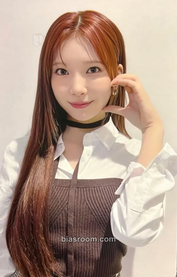 Mayuka AWAKE Photocard - NiziU - NiziU K-pop photocard
