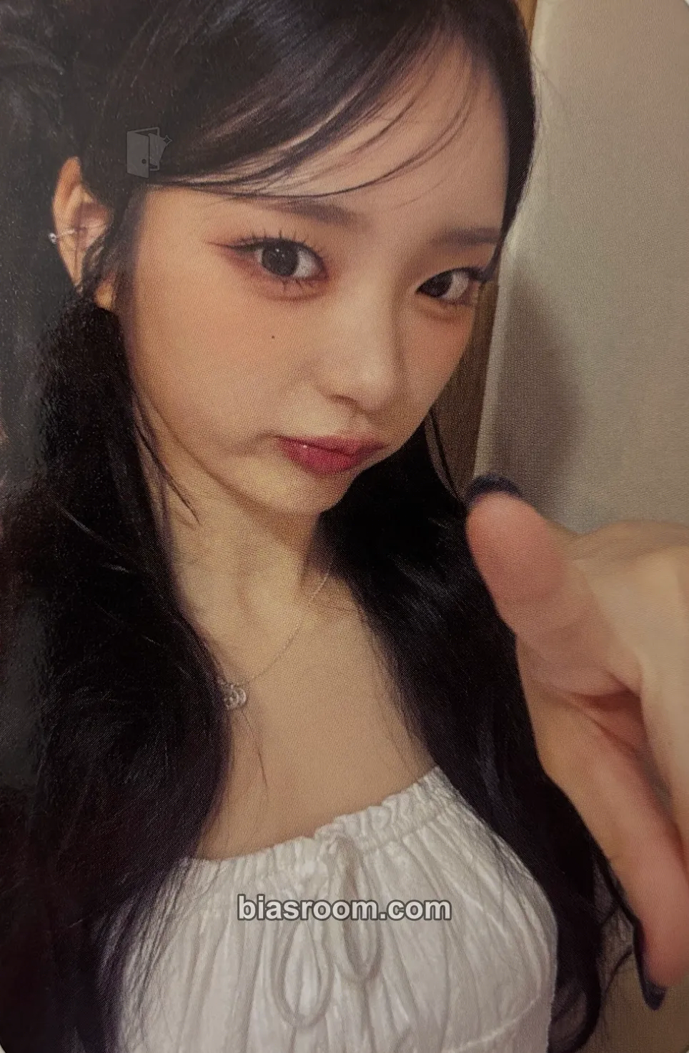 E.JI Wild Cherry Photocard - ICHILLIN’ - ICHILLIN’ K-pop photocard