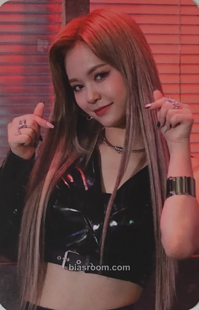 EVERGLOW - E:U - -77.82X-78.29 Album pob (pre-order benefit) mymusictaste (mmt)
