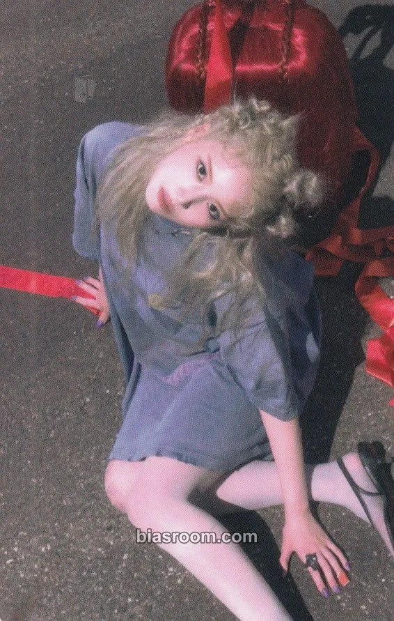 Jiwoo Fe3O4: STICK OUT Photocard - NMIXX - NMIXX K-pop photocard