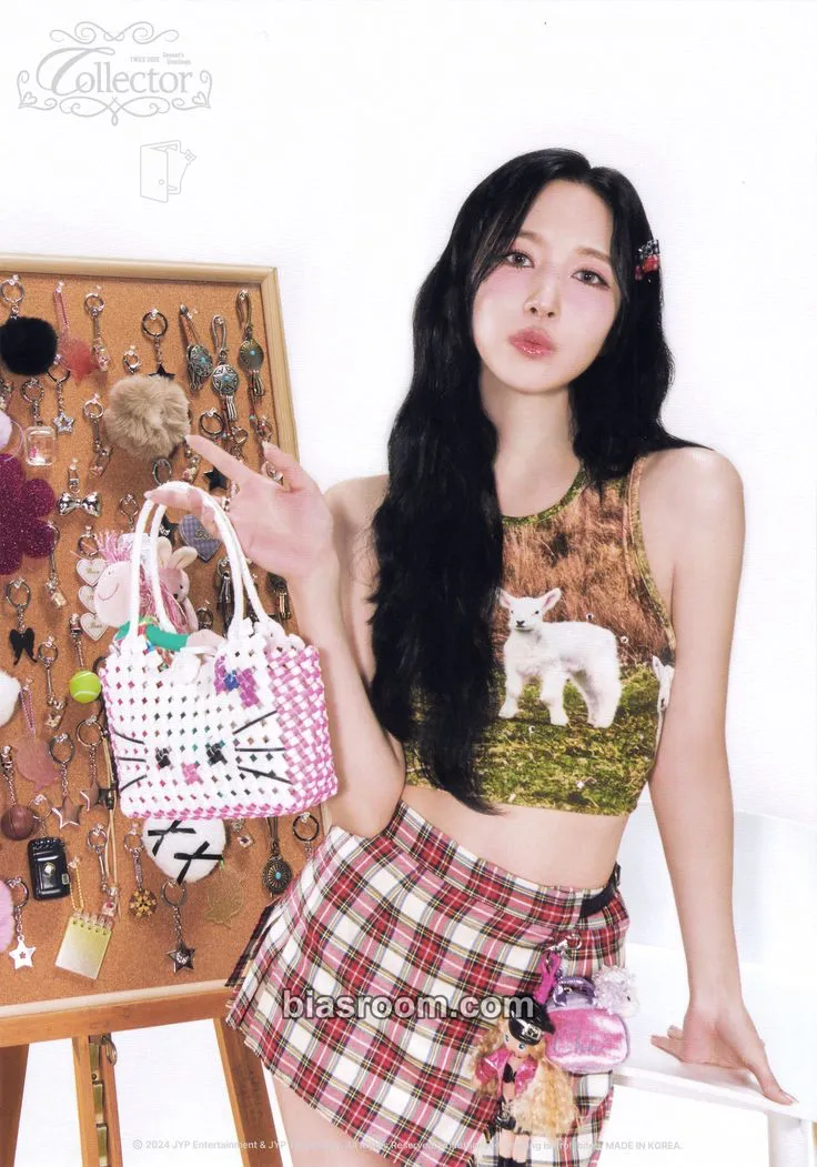 Mina 2025 Season’s Greetings: Collector Photocard - TWICE - TWICE K-pop photocard