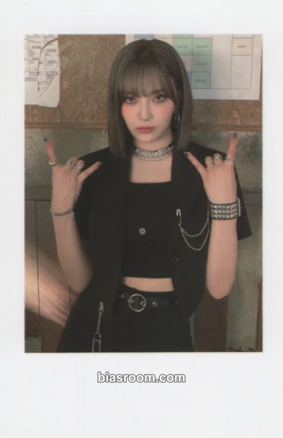 Moon Sua The Billage of Perception: Chapter Two Photocard - Billlie - Billlie K-pop photocard
