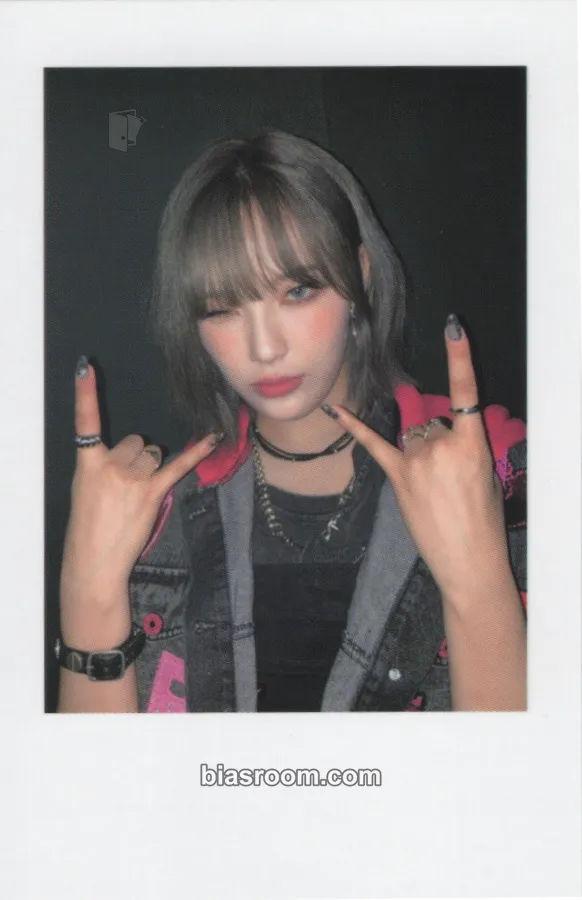 Moon Sua The Billage of Perception: Chapter Two Photocard - Billlie - Billlie K-pop photocard