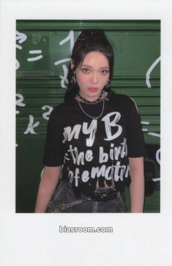 Haram The Billage of Perception: Chapter Two Photocard - Billlie - Billlie K-pop photocard
