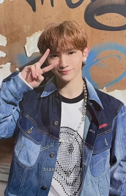 LEW It’s ME, It’s WE Photocard - Tempest - Tempest K-pop photocard